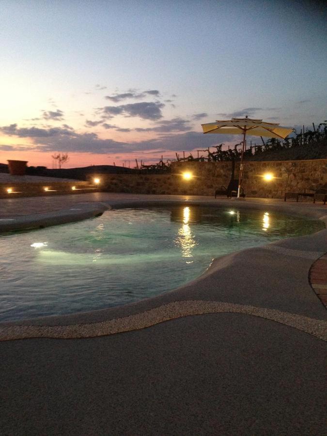 Cordella In Montalcino Wine Resort Exteriör bild