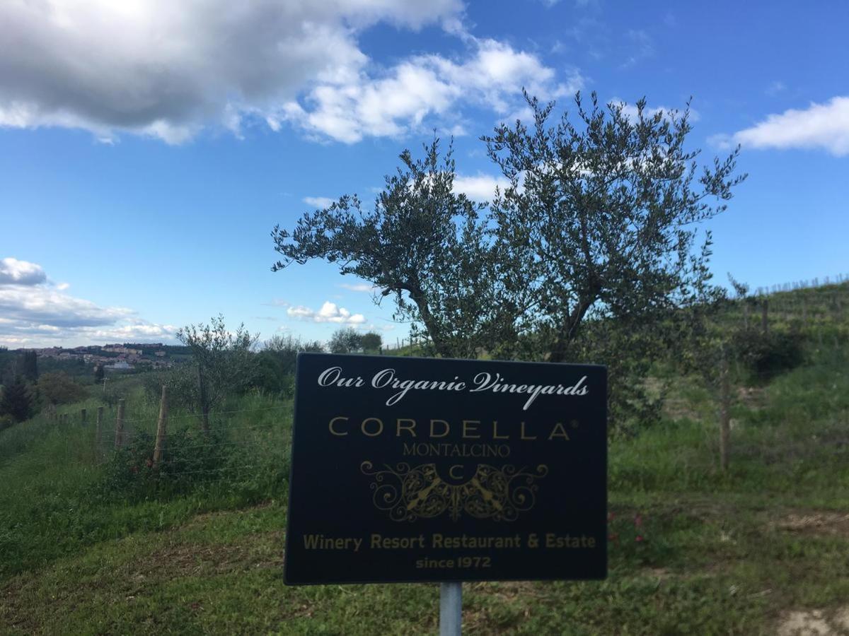 Cordella In Montalcino Wine Resort Exteriör bild
